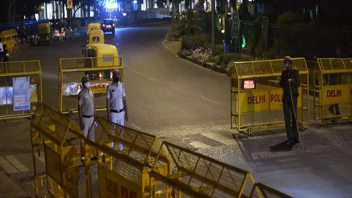 Night curfew in Delhi from Monday in view of rising Covid cases