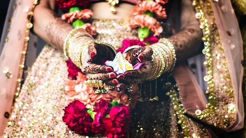 Cabinet clears proposal to increase legal age of women to 21