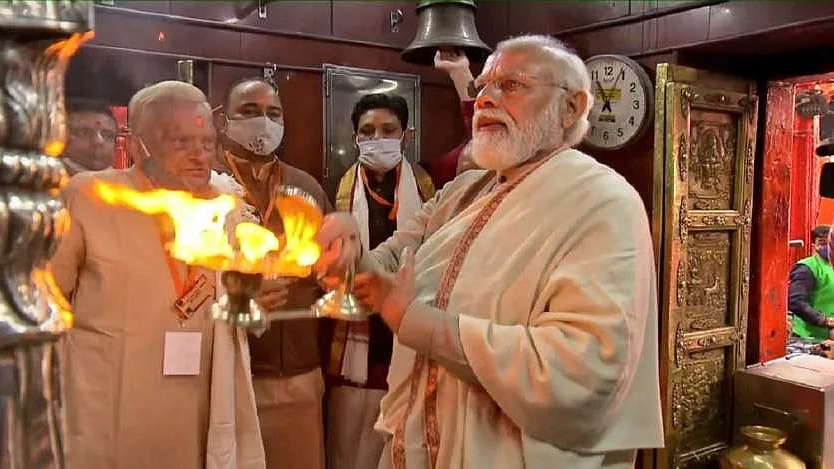PM offers prayers at Kal Bhairav temple in Varanasi