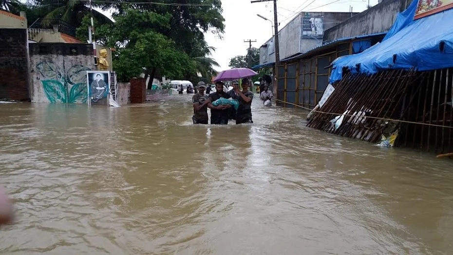 Heavy rain: Govt offices, schools, colleges shut in Chennai, adjoining districts