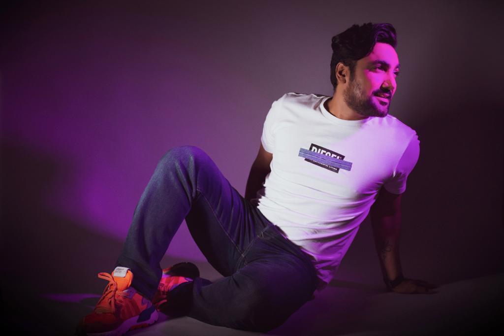 Vikrant Massey is gem of a person and true professional, says his Switchh co-star debutant actor Naren Kumar