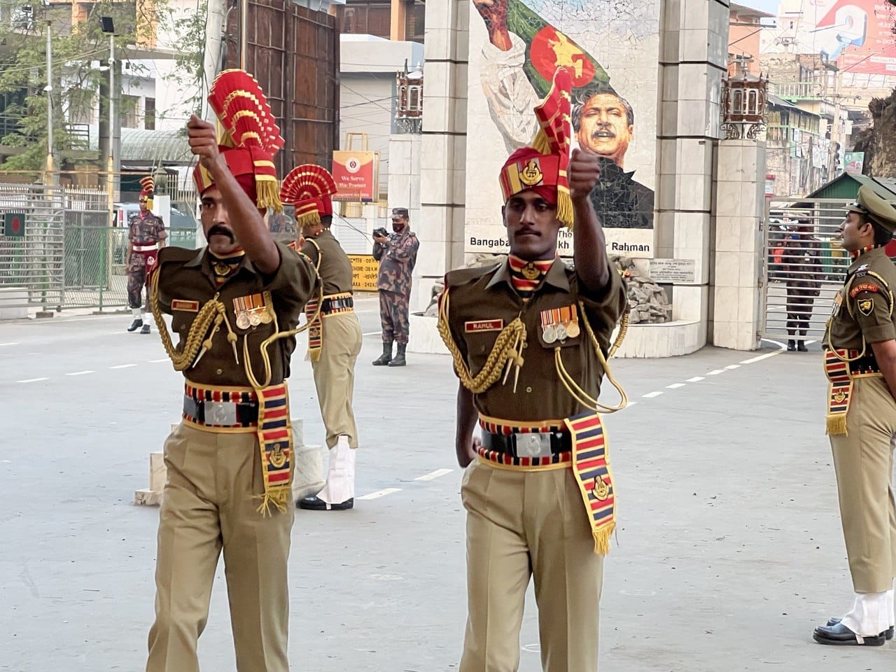 BSF, BGB resume joint Retreat ceremony at Petrapole