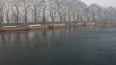 Dry weather, chilly nights in J&K, Ladakh