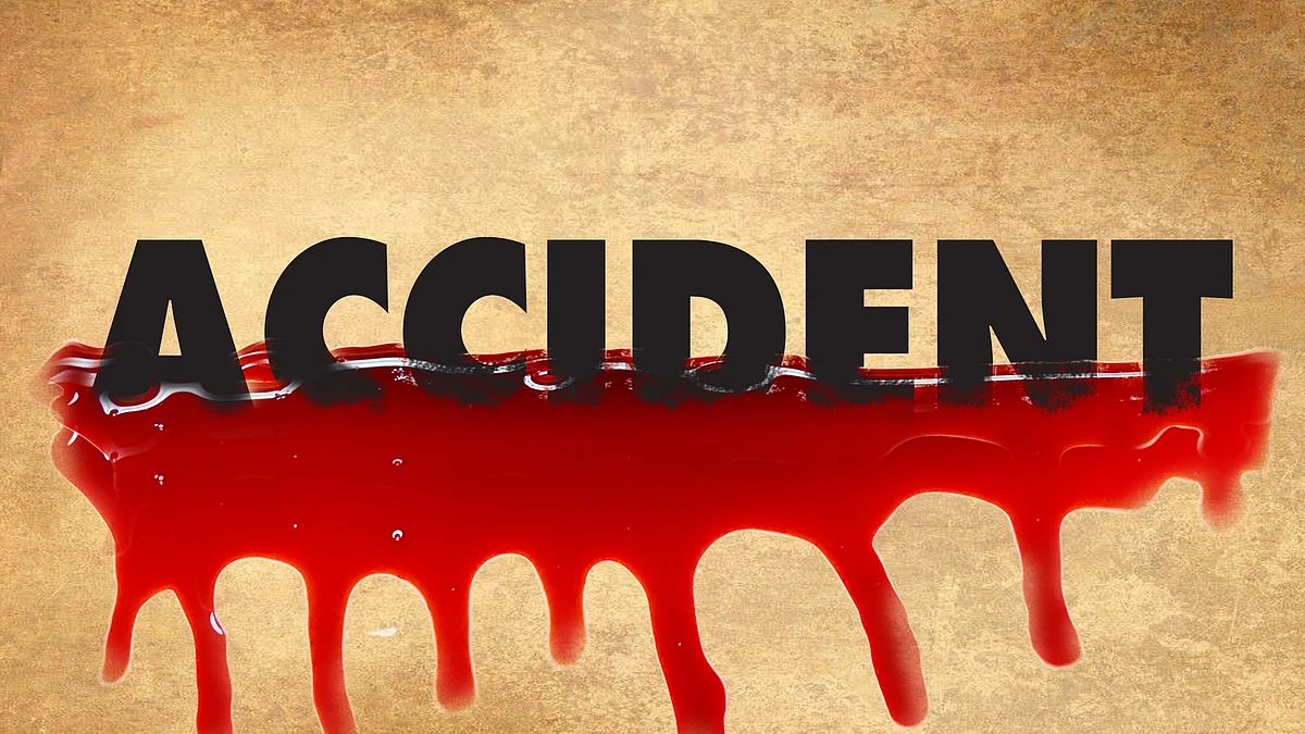 Five killed, 6 injured as SUV overturns in UP