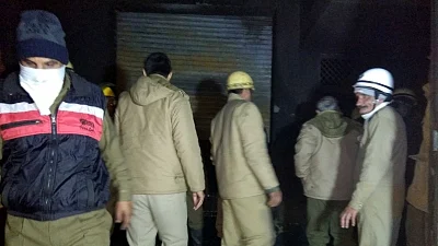 Four dead in Delhi building collapse