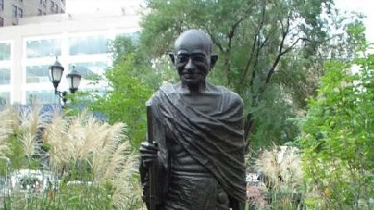 Gandhi statue