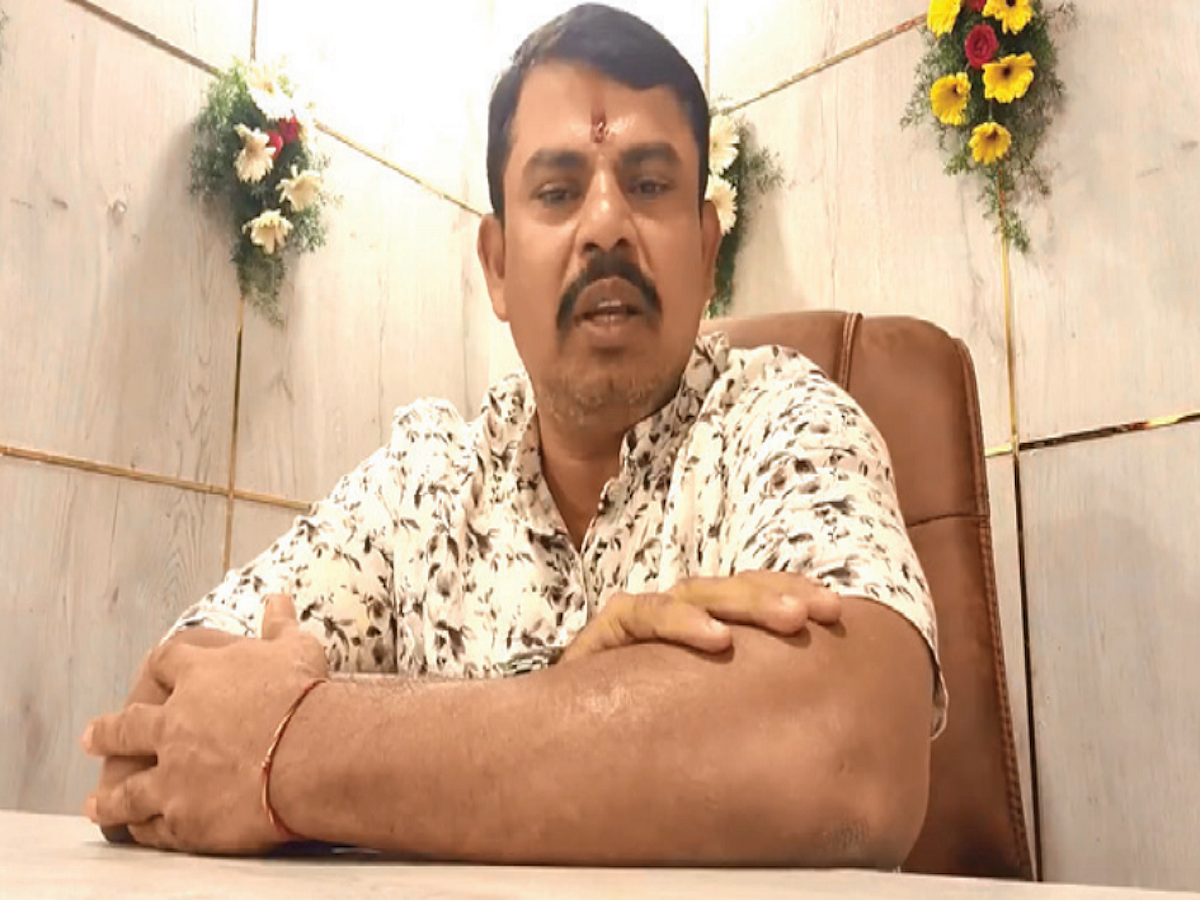 BJP MLA from Telangana T. Raja threatens that those who didn't vote for Yogi Adityanath would be identified and taken care of. Wasn't stricter action by EC warranted?
