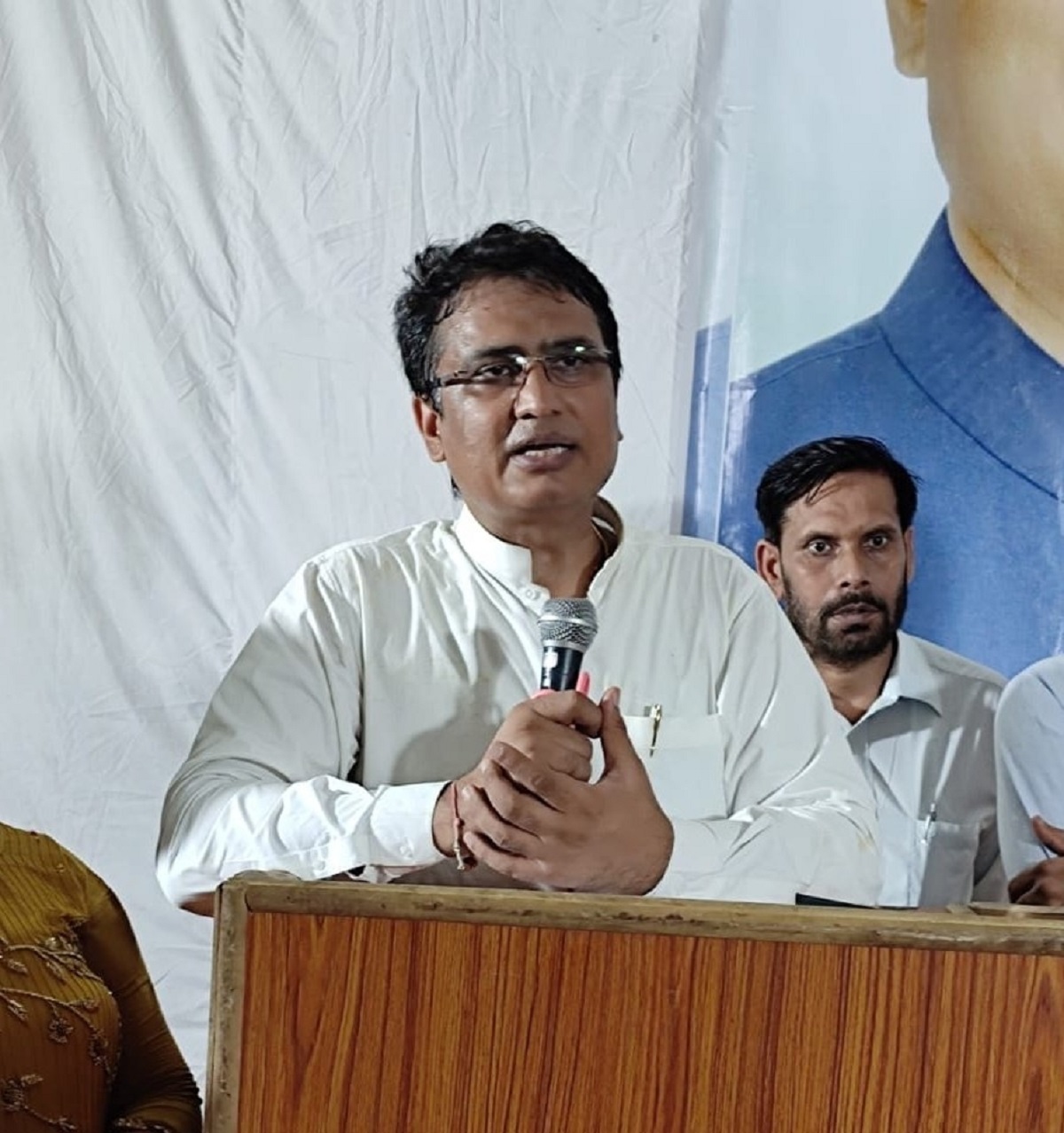 Delhi Minister takes false credit of achievements: Cong