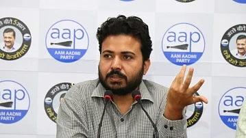 Demolition row: AAP stages protest outside BJP Headquarters