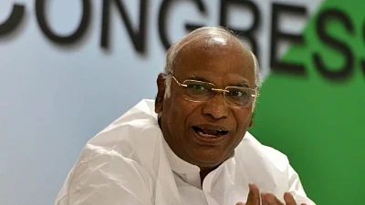 7% inflation highest in 17 months, withdraw 'Achhe Din': Congress