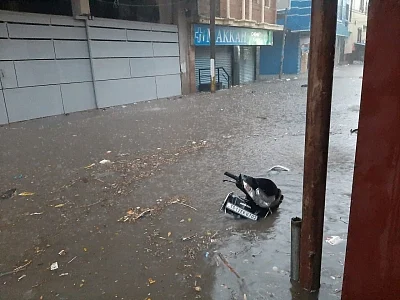 Heavy rains lash Hyderabad, boats out for rescue in old city