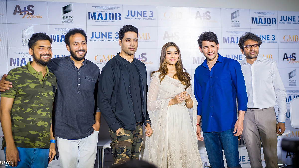 Biopic based on major Sandeep Unnikrishnan starring Adivi Sesh, Saiee Manjrekar slated to release on June 3