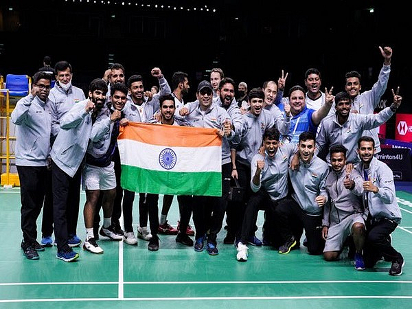 A jubilant Indian squad