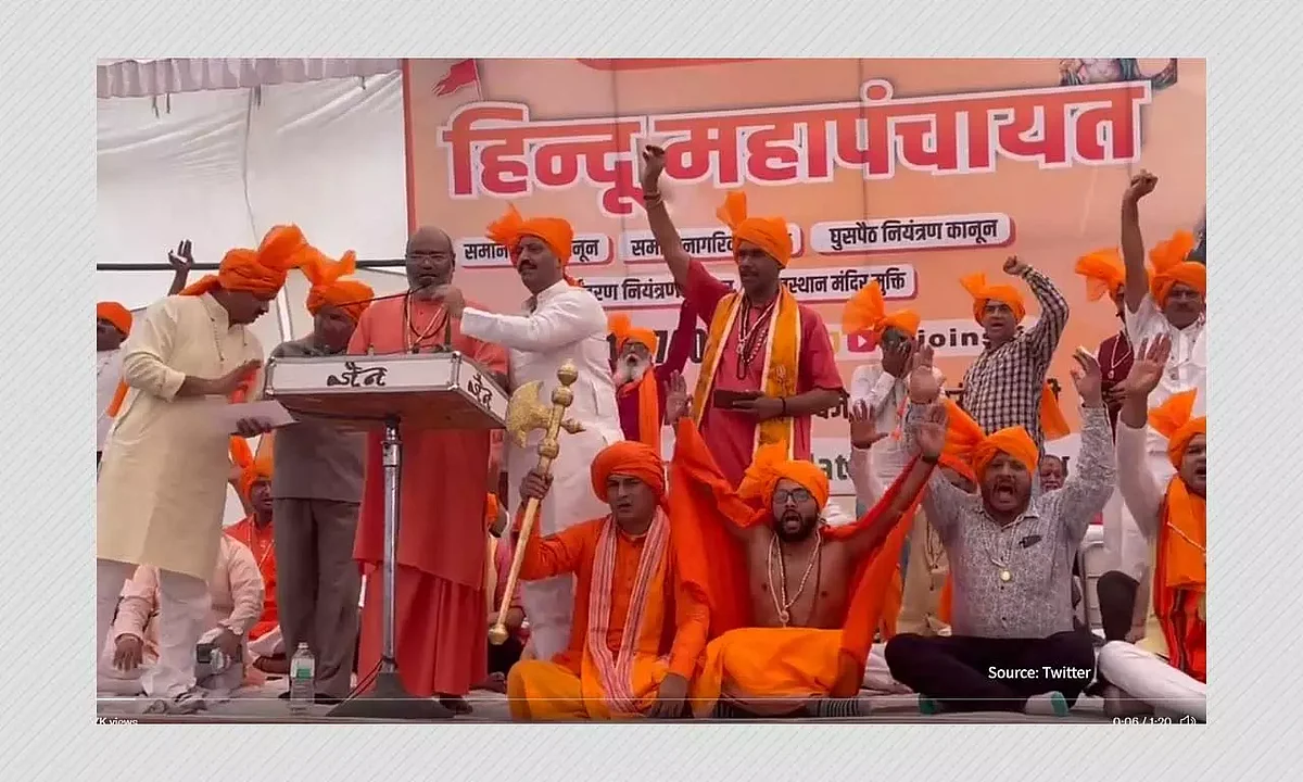 Participants at a Hindu Mahapanchayat in Delhi give provocative speeches against Muslims, April 2022