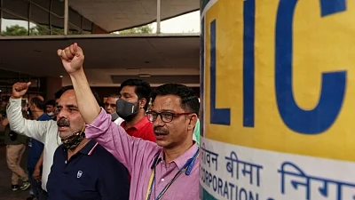 LIC public offer to remain open for subscription on Saturday and Sunday