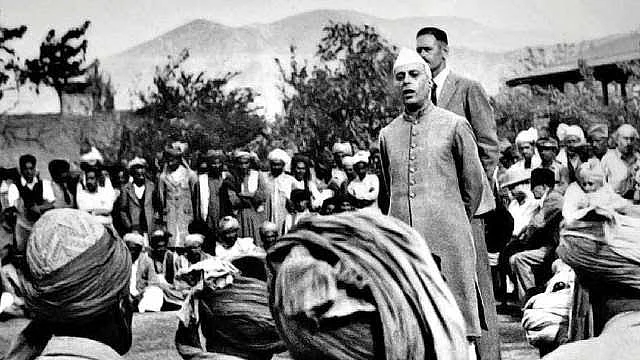 Photo courtesy: Twitter/@_nehruvian
