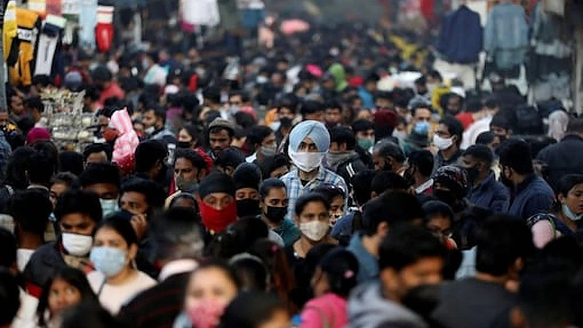 India sees 45% rise in daily Covid count with 17,073 fresh cases; positivity rate 5.62%
