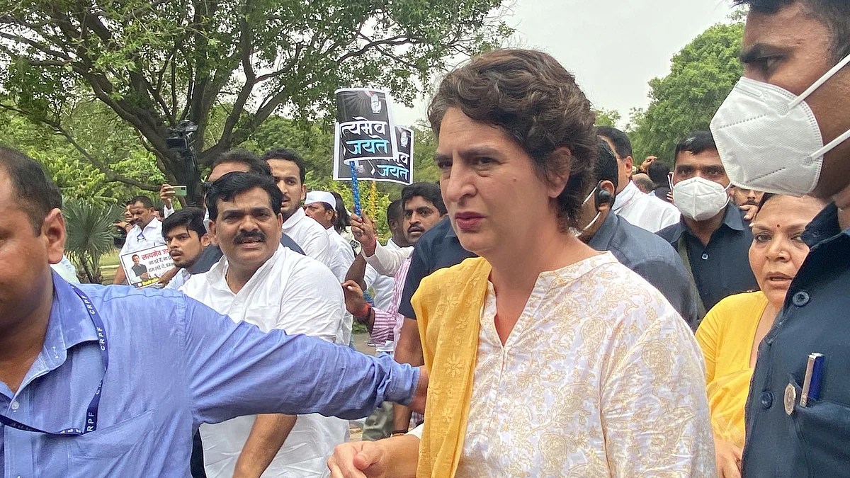 Rahul Gandhi appears before Enforcement Directorate