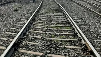 Hyderabad techie ends life over failure in love