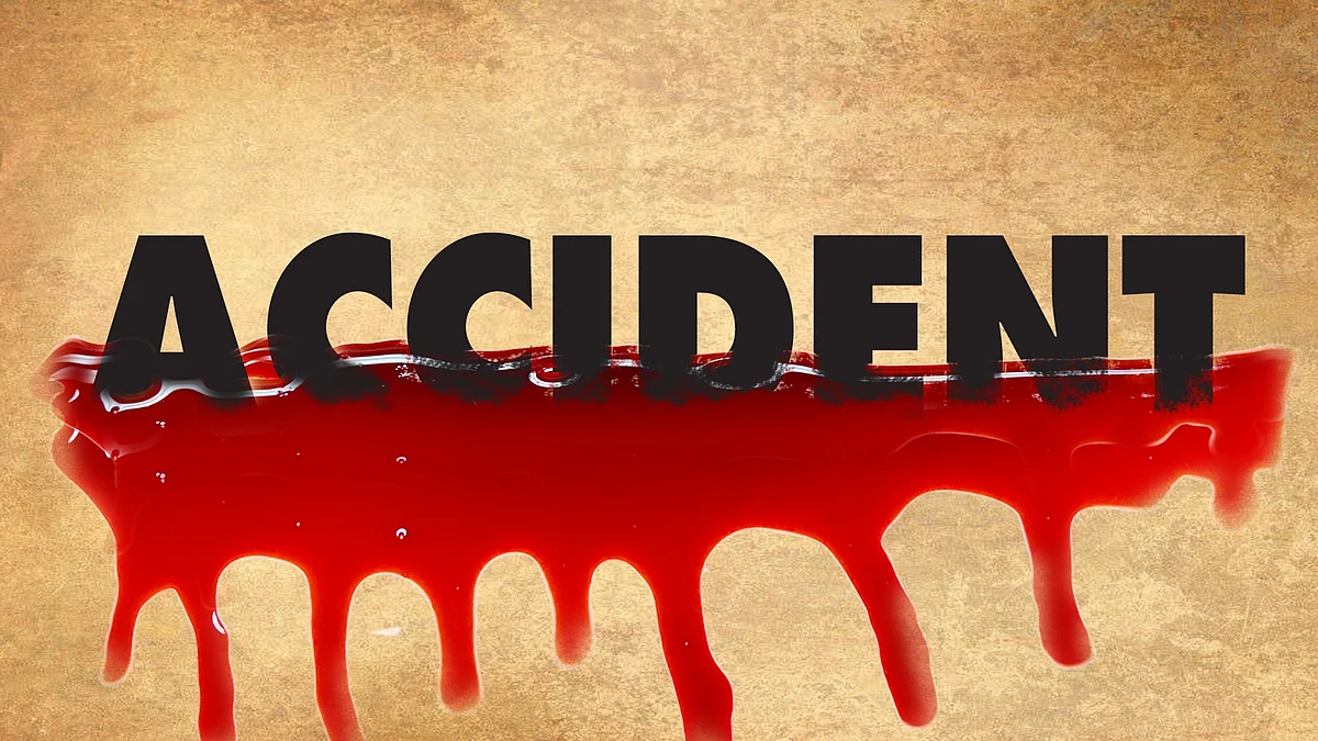 Eight killed, two injured as car falls into roadside ditch in Bihar