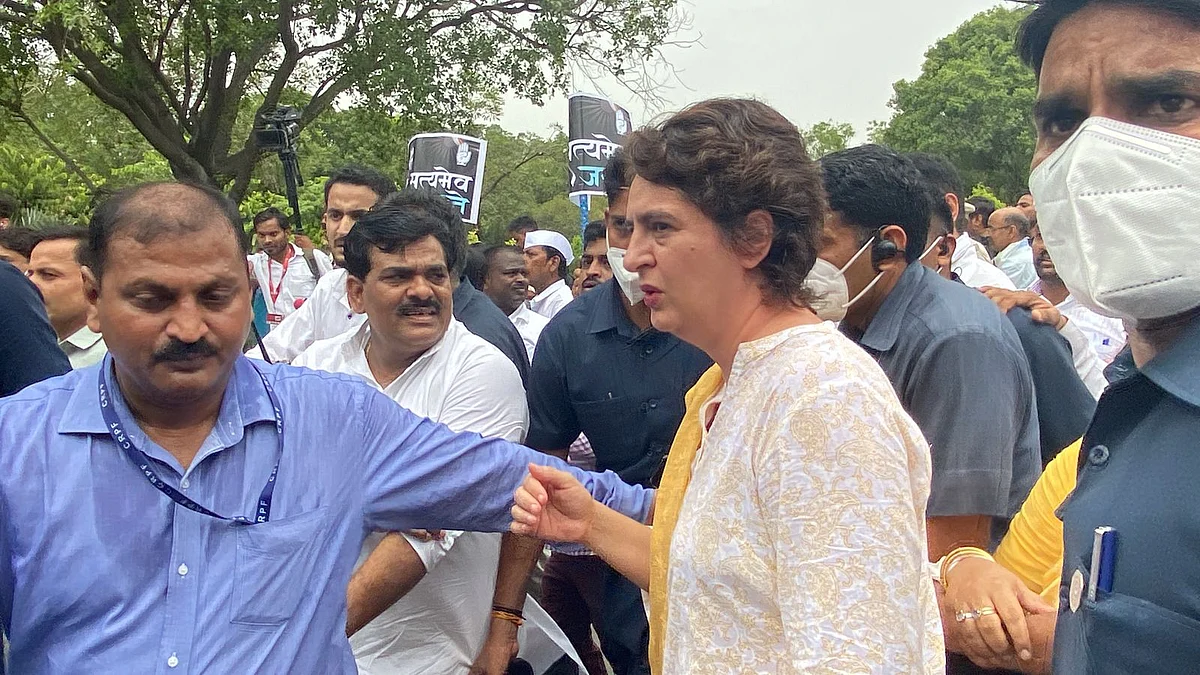 Rahul Gandhi appears before Enforcement Directorate