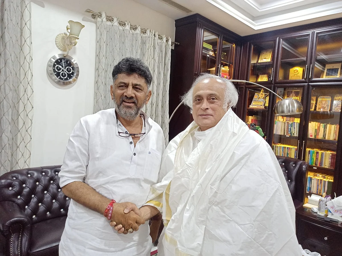 KPCC President D K Shivakumar greets MP elect Jairam Ramesh