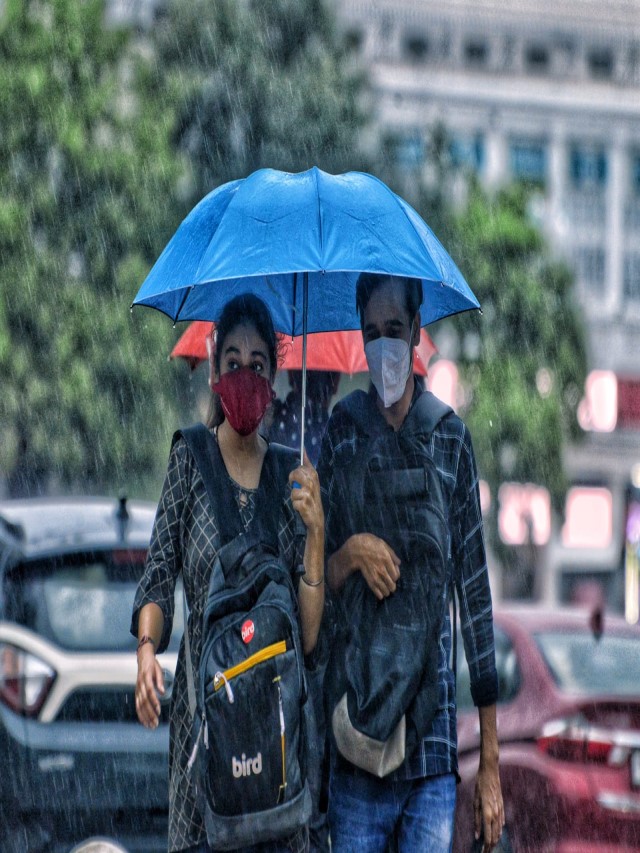 Delhi finally gets some respite from heat, witnesses heavy rainfall