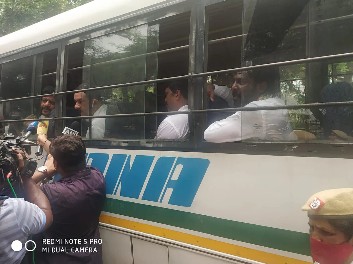 'Why couldn't ED visit Sonia Gandhi's residence to question her or send her a questionnaire'