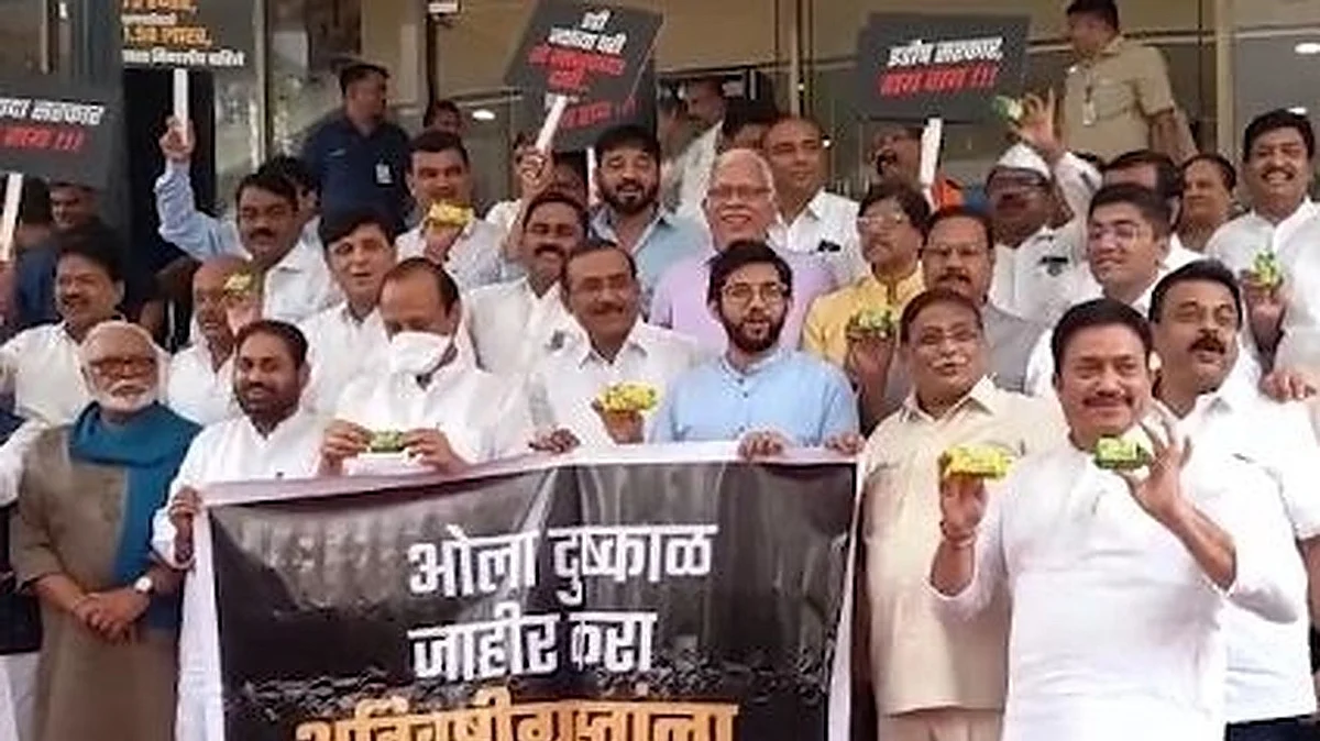 Eknath Shinde group boasts of manhandling rival Sena MLAs