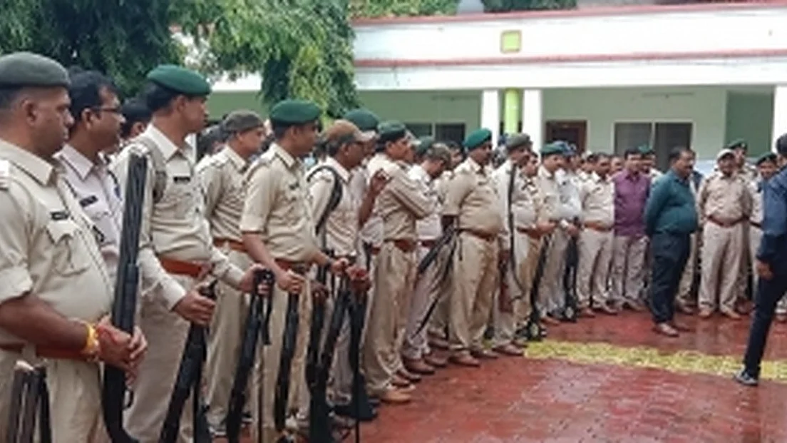 MP Forest staff surrender weapons protesting unilateral action by senior staff