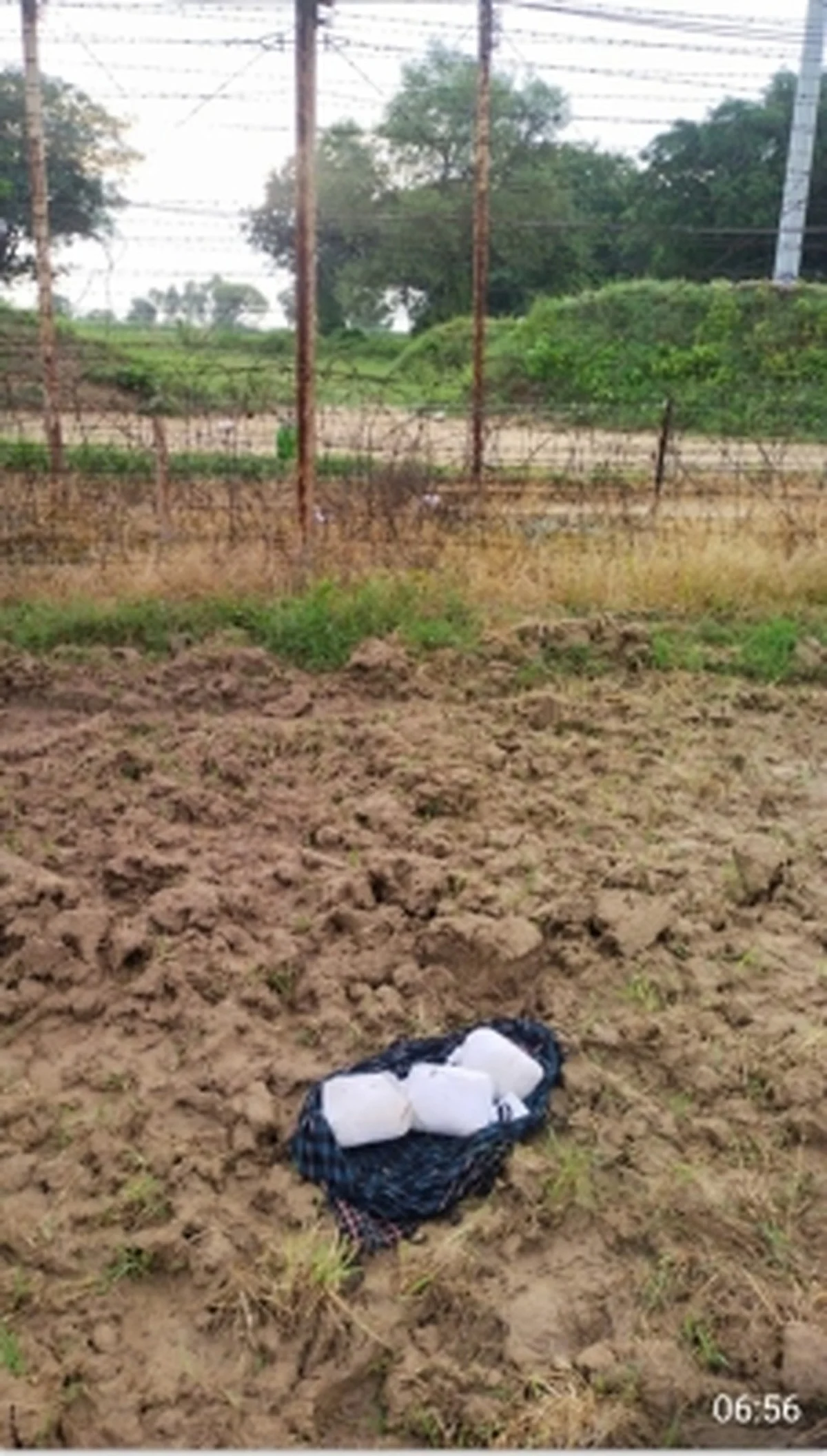 Pak intruder shot at as BSF troops foil narcotics smuggling bid in J&K's Samba