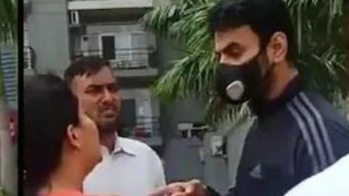 Noida police announces reward on arrest of politician who 'assaulted' woman