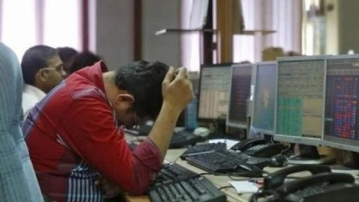Markets fall sharply in early trade mirroring weak global equities