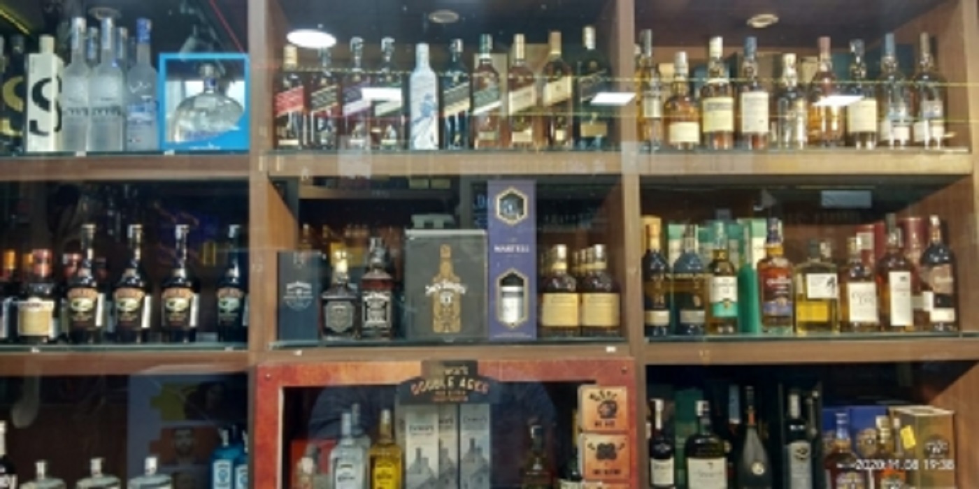 Delhi extends operation of liquor shops with L-3/33 license for 2 months