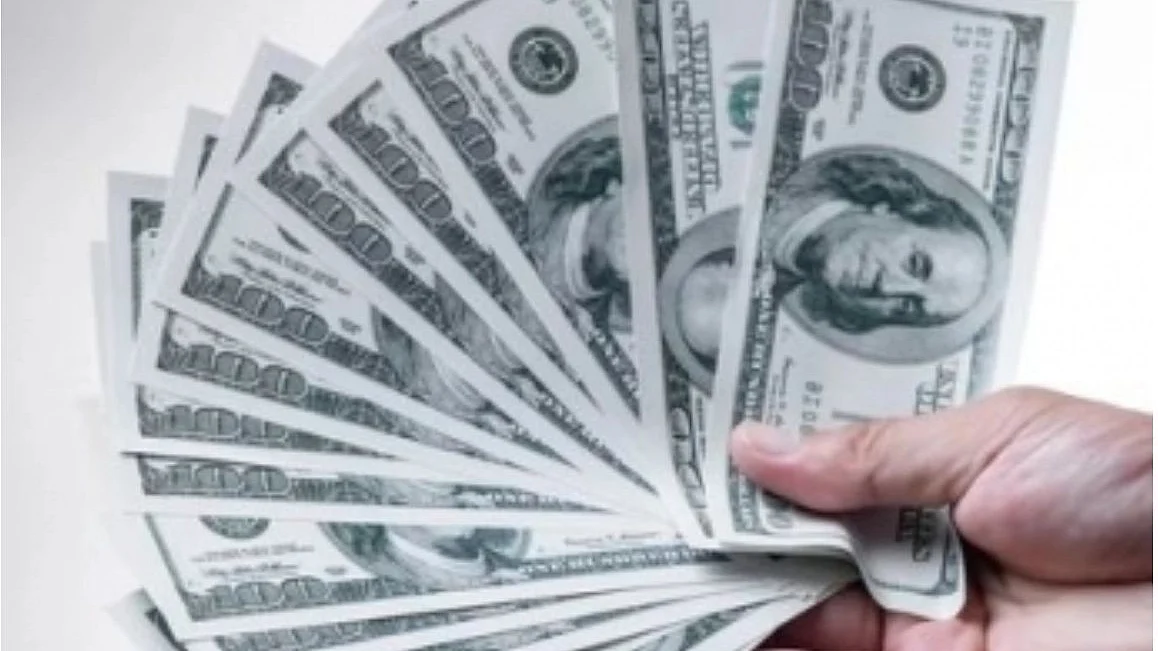 India's foreign exchange reserves fell by $3 bn in last week of August