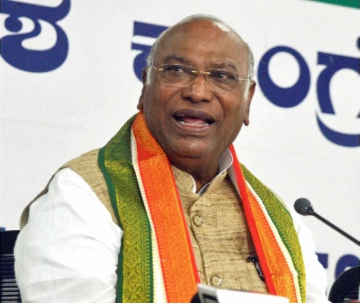 Govt should solve hunger problem than discrediting bodies: Kharge
