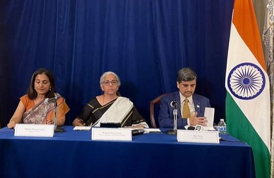 Inflation 'manageable' at 7.4%, love to see it down to 4%, says Sitharaman