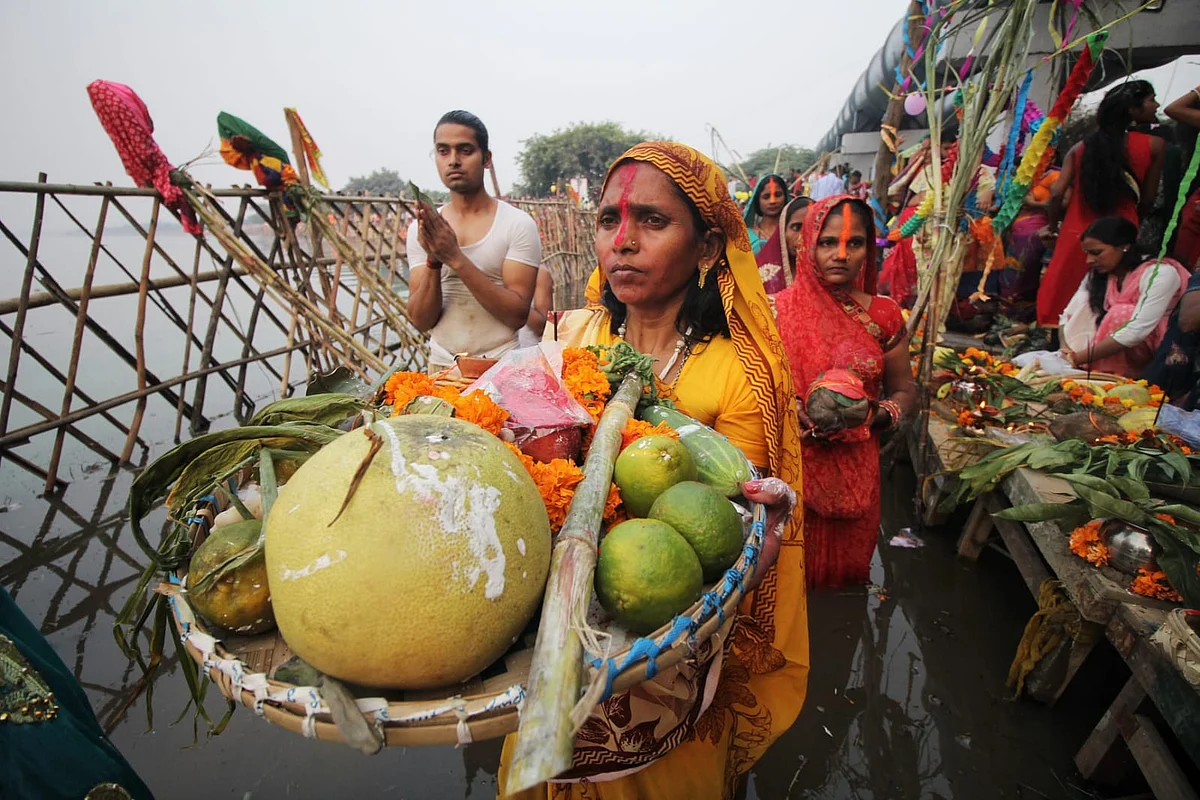 Thousands throng ghats in Delhi for Chhath Puja after two years of Covid restrictions