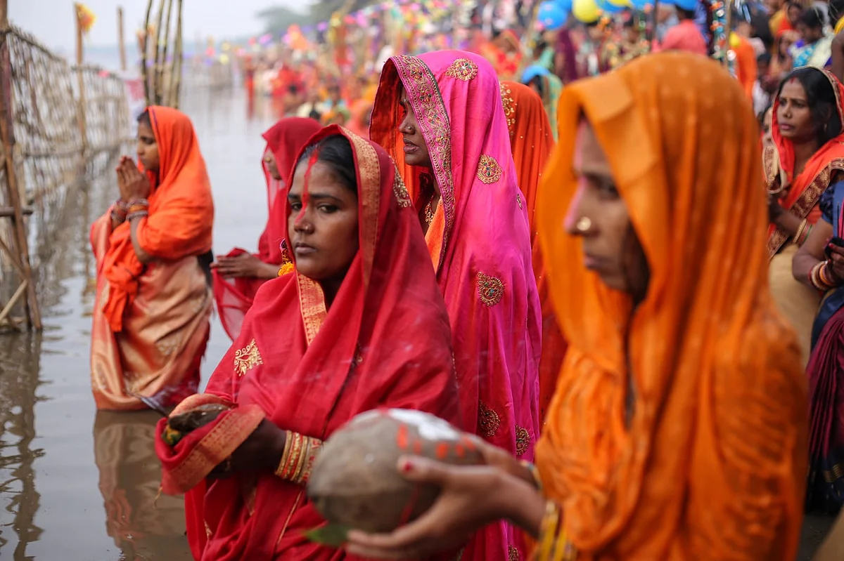 Thousands throng ghats in Delhi for Chhath Puja after two years of Covid restrictions