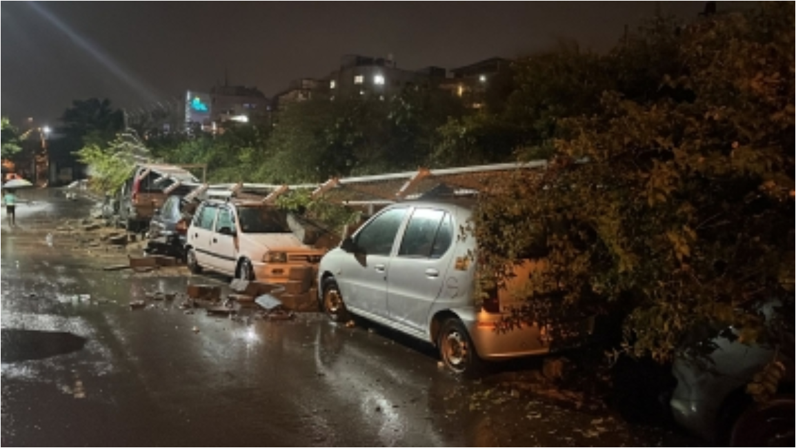 Heavy rain batters Bengaluru, yellow alert issued for 3 days