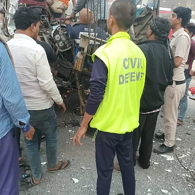 1 dead, 5 injured in bus-truck collision on Delhi-Jaipur Expressway