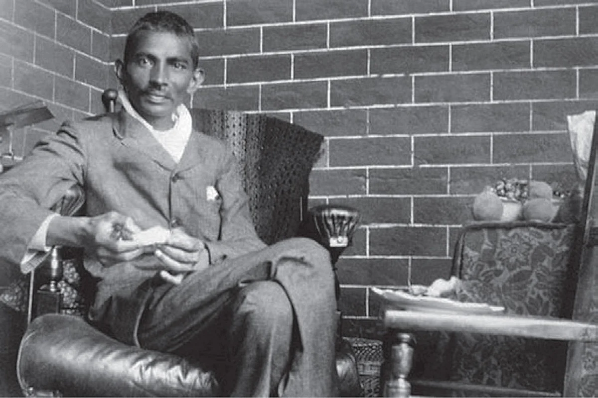 The fibre of Gandhi's resistance