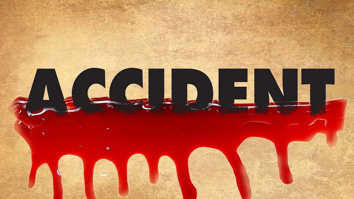 Gujarat: 6 people killed, 15 injured after bus rams into trailer near Vadodara
