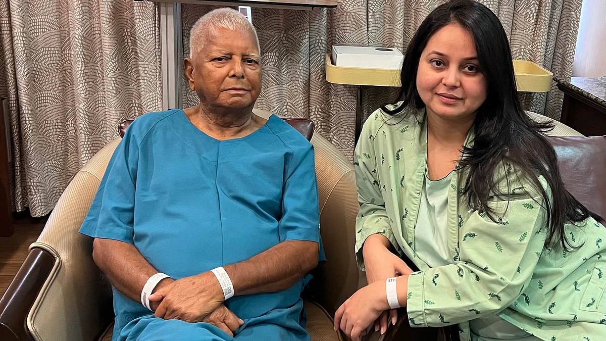 Lalu Prasad Yadav with his daughter pre-surgery at the Singapore hospital