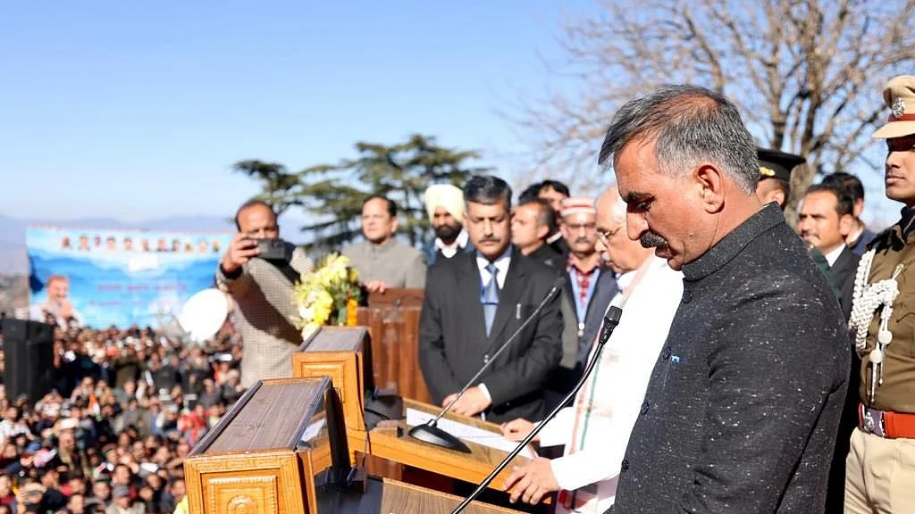 Sukhwinder Sukhu taking oath as the 15th chief minister of Himachal Pradesh in Shimla on Sunday