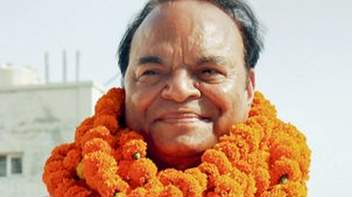 Cong suspends Yatra for 24 hours in respect of party MP Santokh Choudhary, Rahul postpones presser