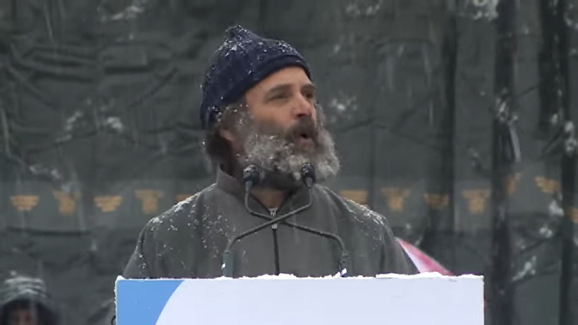 Amid snowfall, Rahul Gandhi addresses rally in J-K, says inciters of violence will not understand pain