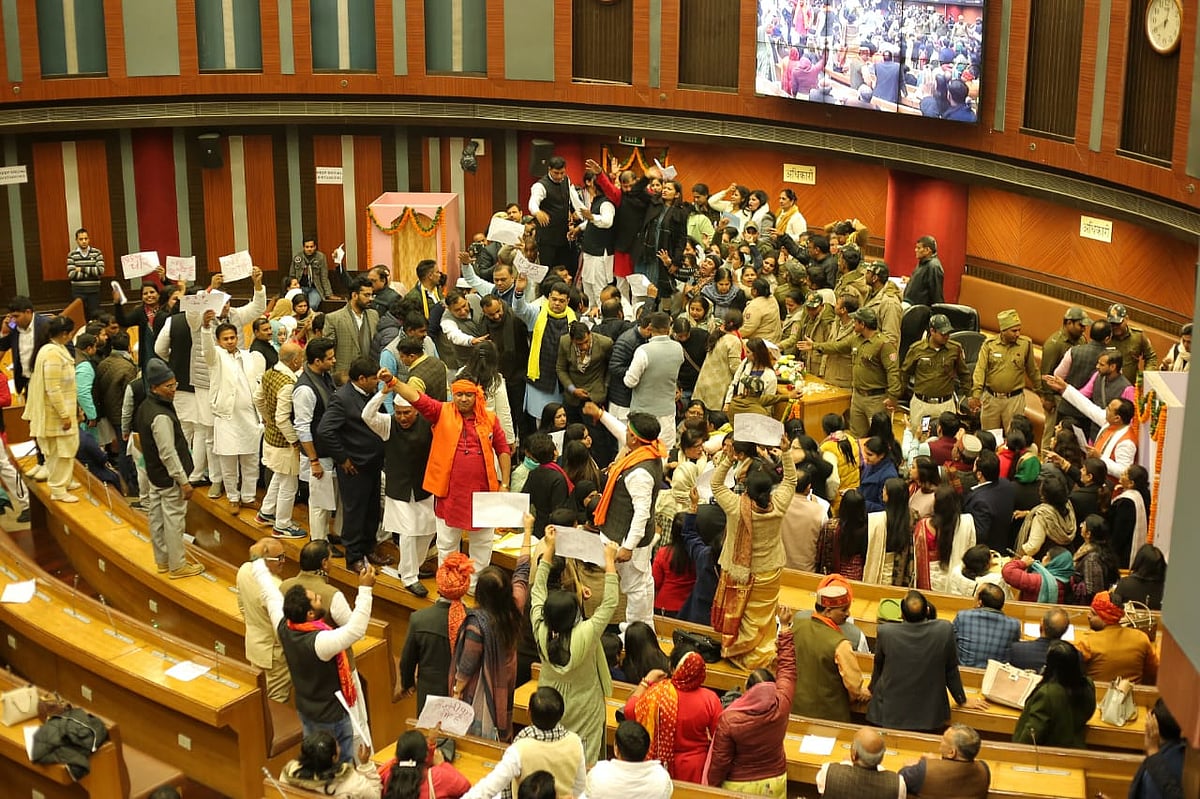 Delhi MCD mayoral poll postponed; House adjourned as AAP-BJP clash