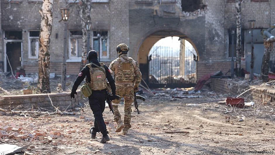 Ukraine updates: Wagner claims capture of Bakhmut town hall