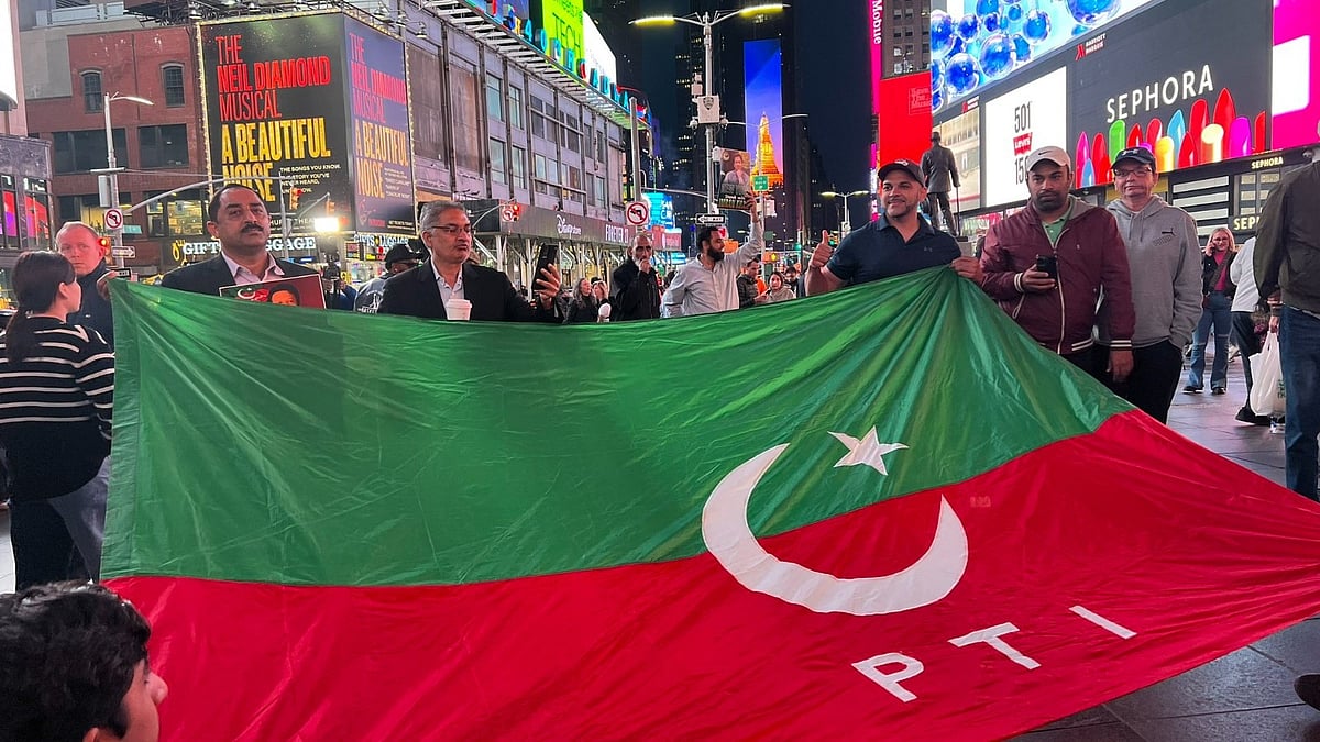 इमरान खान गिरफ्तारी मामला : इस्लामाबाद हाई कोर्ट के फैसले को चुनौती देने वाली याचिका सुप्रीम कोर्ट ने की खारिज- Imran Khan arrest case: Supreme Court dismisses petition challenging Islamabad High Court's decision